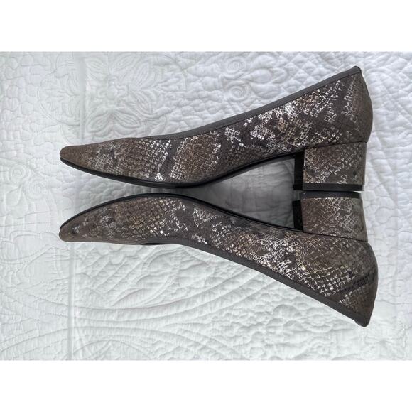 Vaneli Women's Size 7N Copper/Silver Suede Snake Skin Print Slip On Heels - Picture 10 of 11
